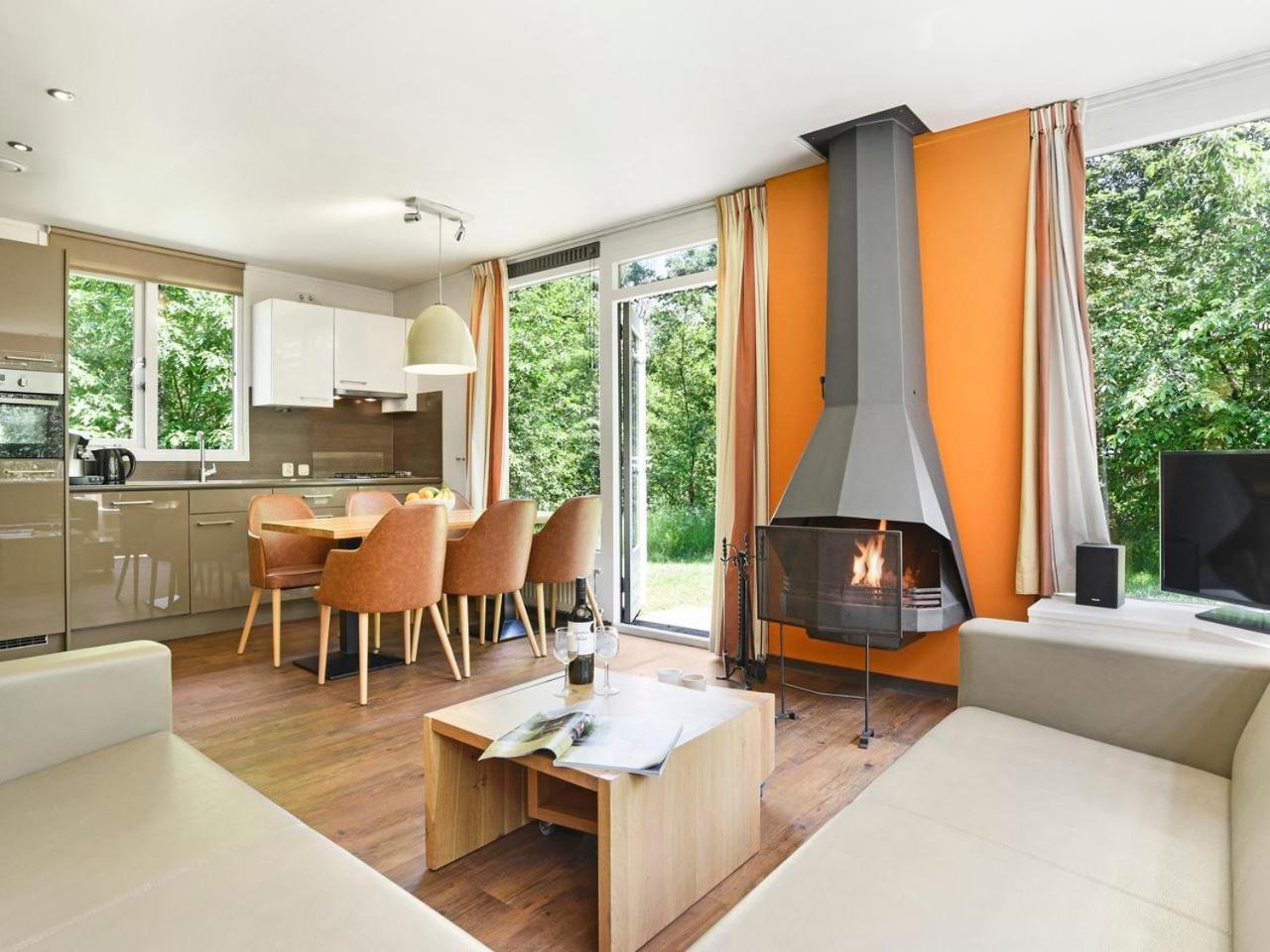 Luxury 4-Person Bungalow In The Holiday Park Landal Twenhaarsveld Holten Bagian luar foto