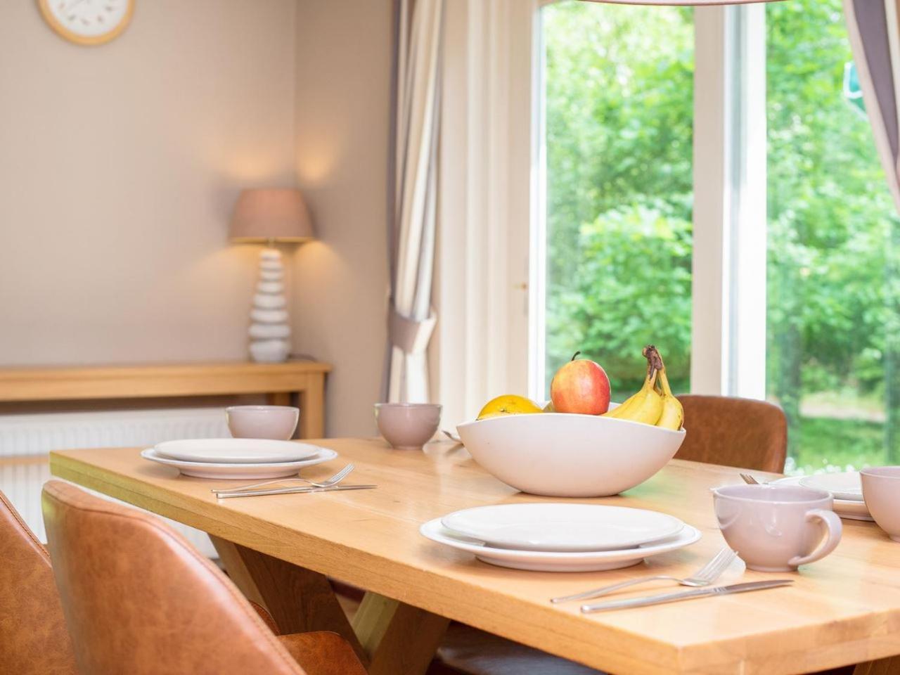 Luxury 4-Person Bungalow In The Holiday Park Landal Twenhaarsveld Holten Bagian luar foto